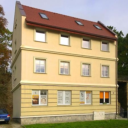 Apartament Dzierzoniow Appartamento Esterno foto