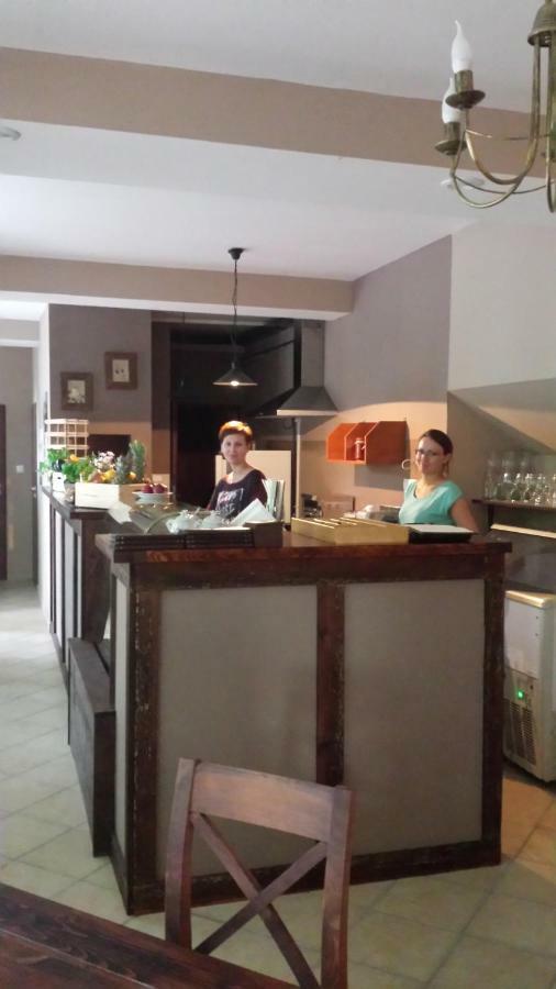 Apartament Dzierzoniow Appartamento Esterno foto